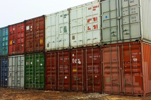 containers in gwlme open yard